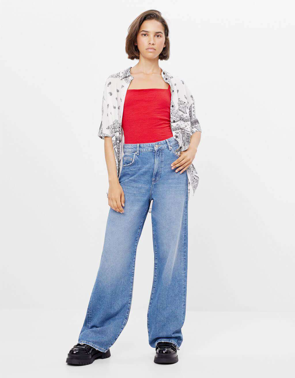 Wide-Leg Jeans