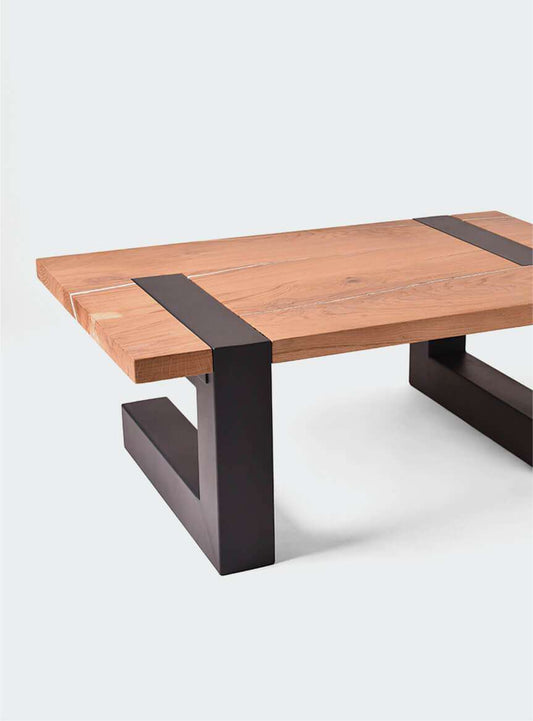 Simple wooden table design