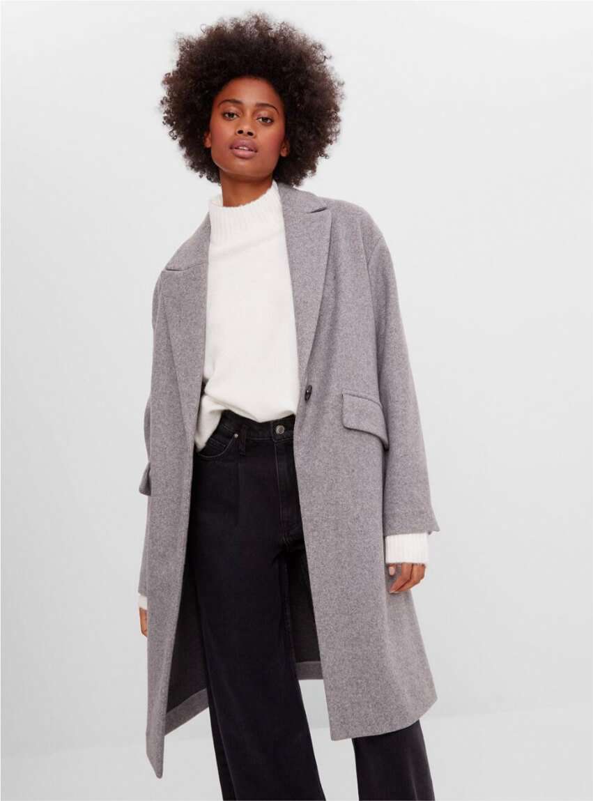 Drop-shoulder coat