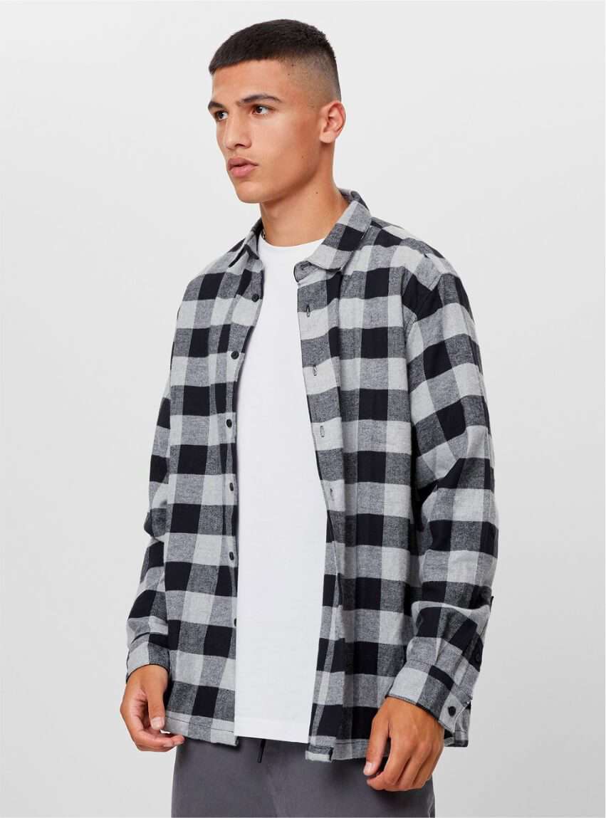 Long sleeve checked shirt