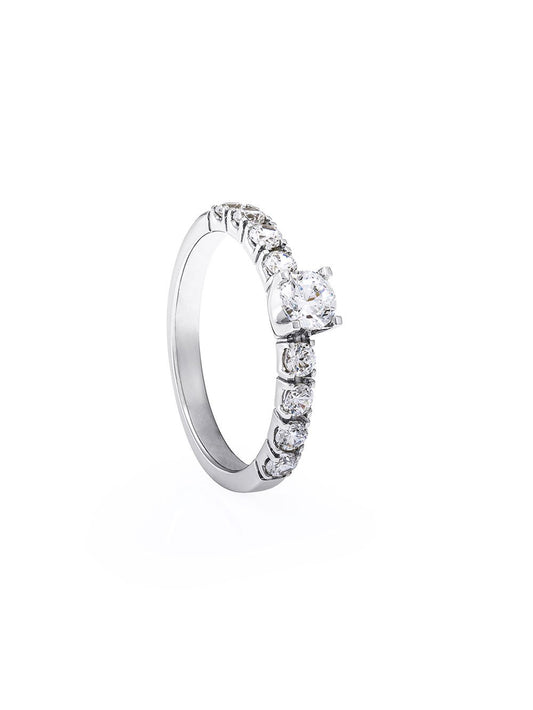 White gold wedding engagement ring