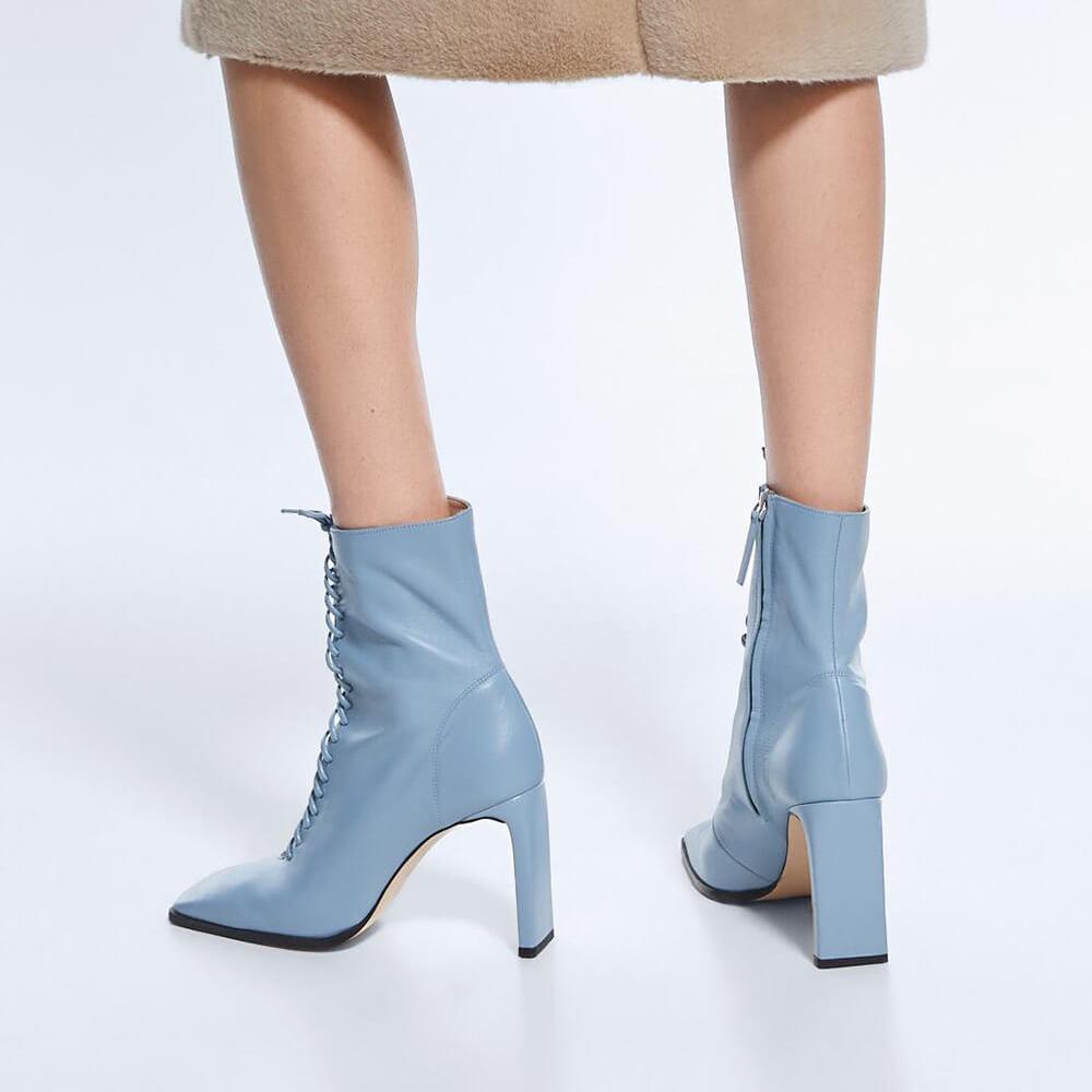 Elegant Blue Leather Boot